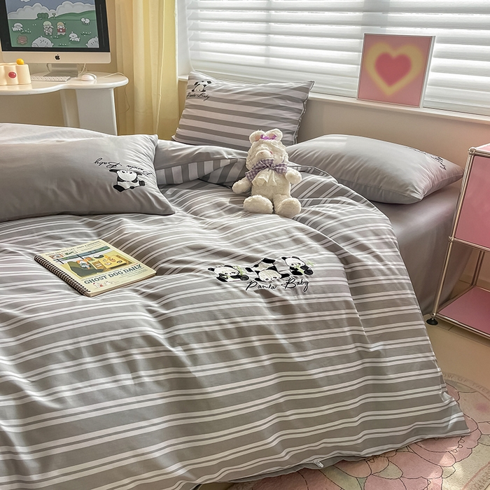 91家纺网 家纺一手货源 找家纺 2024蜜柚新品直播电商全棉13372ins博主风刺绣四件套 条纹熊猫