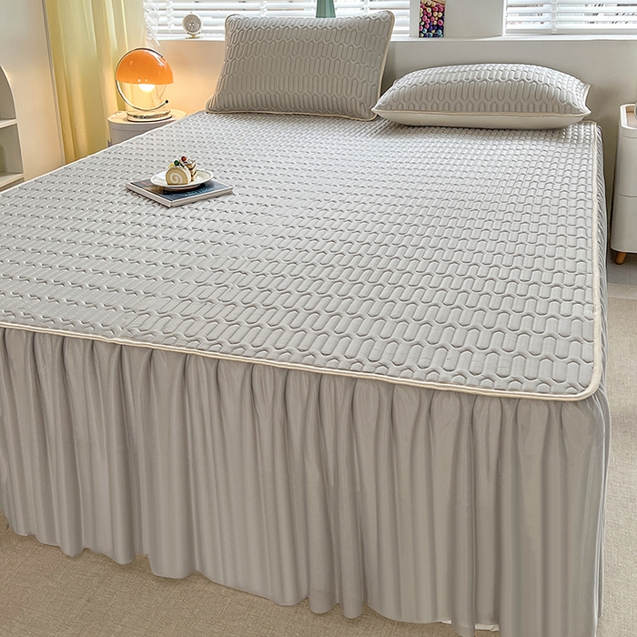 91家纺网 家纺一手货源 找家纺 爱洛 2024新款纯色床裙款乳胶凉席三件套凉感丝乳胶席 浅灰色