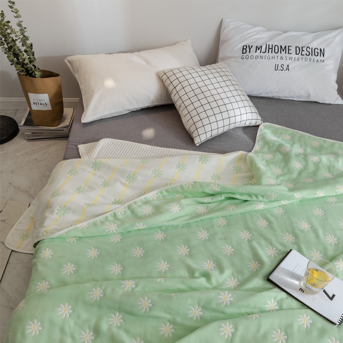 91家纺网 家纺一手货源 找家纺 朴尔2024经典六层纱布全棉毛巾被系列-朴尔经典款常年备货 小雏菊-绿