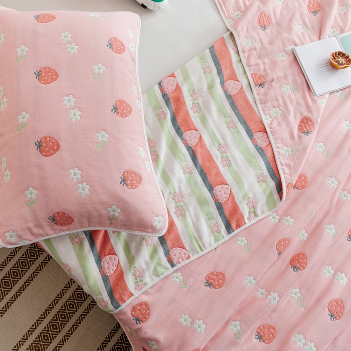 91家纺网 家纺一手货源 找家纺 2024新款六层全棉纱布毛巾被-朴尔经典款常年备货 甜甜草莓-粉