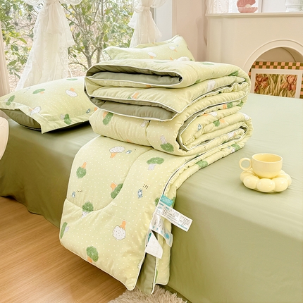 91家纺网 家纺一手货源 找家纺 家贝爱 2024款糯糯棉夏被春秋被被芯夏被四件套 绿色心情