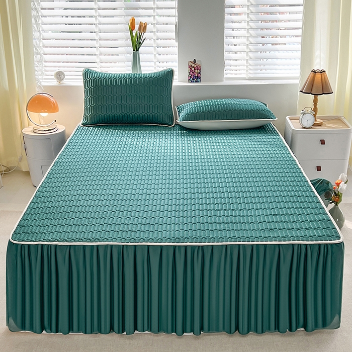 91家纺网 家纺一手货源 找家纺 爱洛 2024新款纯色床裙款乳胶凉席三件套凉感丝乳胶席 墨绿