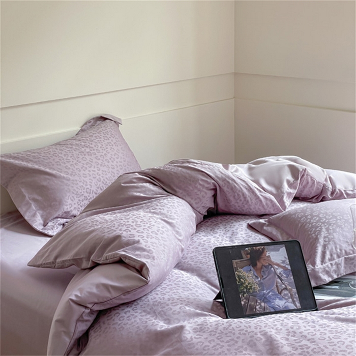 91家纺网 家纺一手货源 找家纺 涵宸 2024新款全棉大提花系列四件套 繁花之城-紫