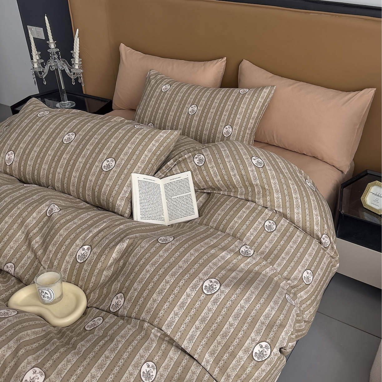 91家纺网 家纺一手货源 找家纺 优彩 2025新款全棉双层纱四件套-花栖-咖