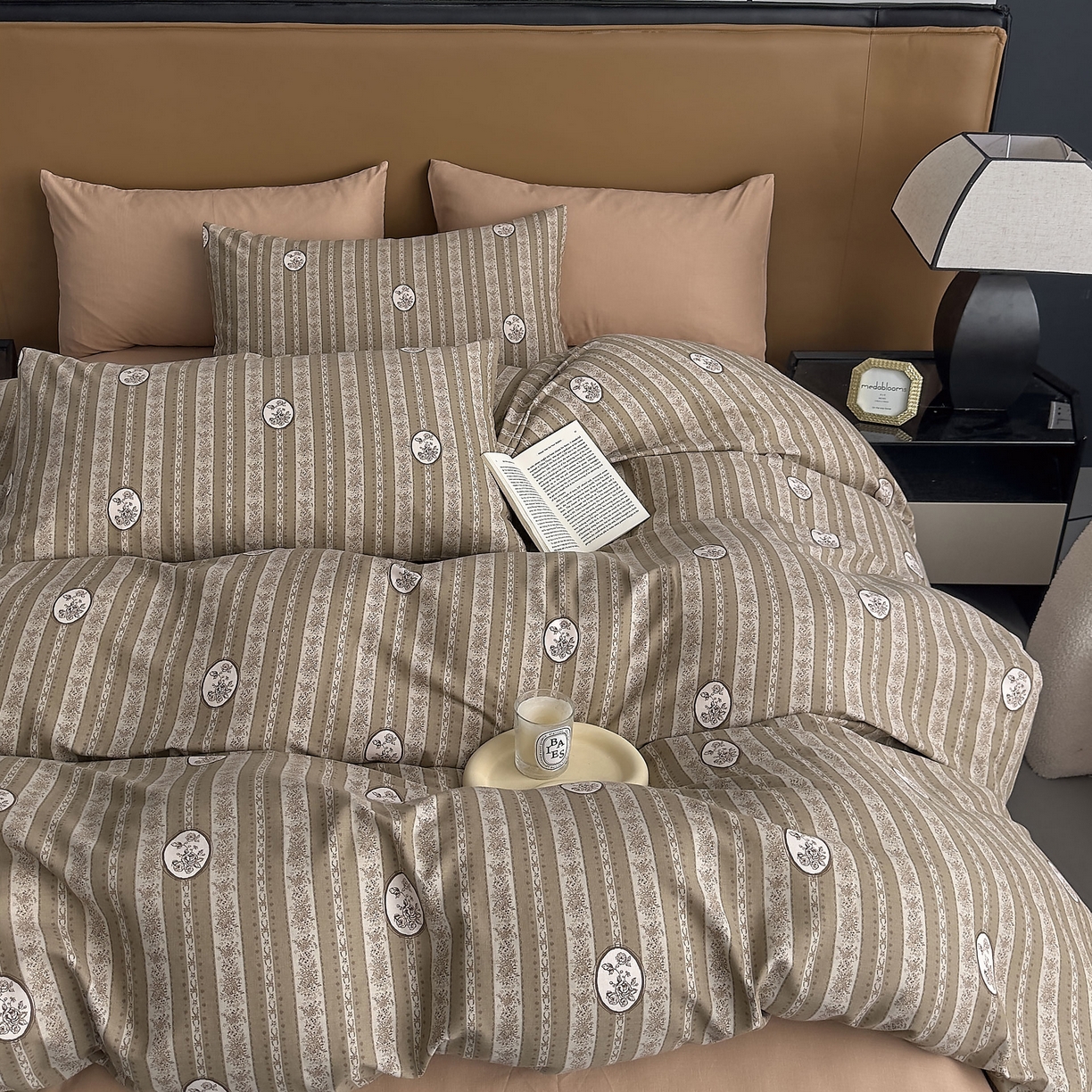 91家纺网 家纺一手货源 找家纺 优彩 2025新款全棉双层纱四件套-花栖-咖