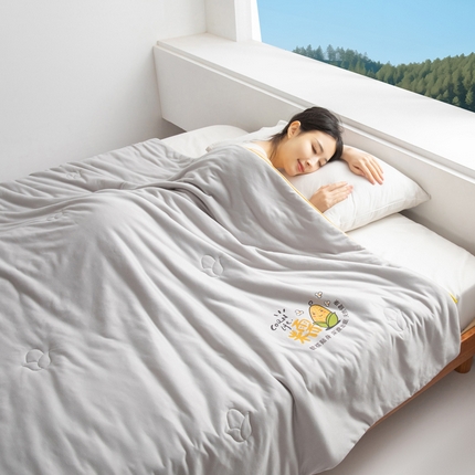 91家纺网 家纺一手货源 找家纺 慕尚家纺 2025新款针织玉米被夏被 玉米糯糯灰