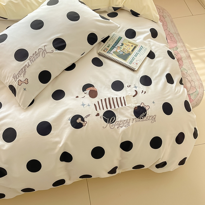 91家纺网 家纺一手货源 找家纺 2024蜜柚新品直播电商全棉13372ins博主风刺绣四件套 波点狗狗