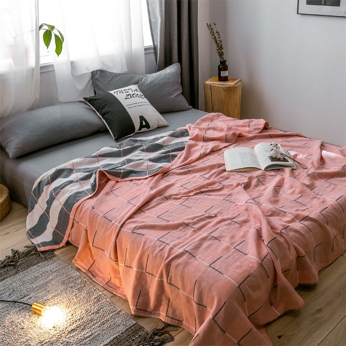 91家纺网 家纺一手货源 找家纺 朴尔家纺-毛巾被 2024新款三层水洗棉全棉纱布毛巾被 简约线条-粉