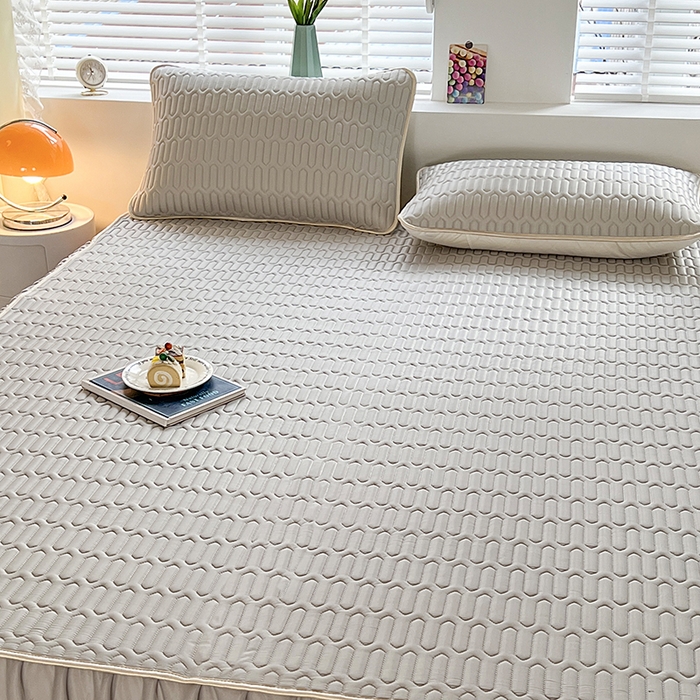 91家纺网 家纺一手货源 找家纺 爱洛 2024新款纯色床裙款乳胶凉席三件套凉感丝乳胶席 浅灰色