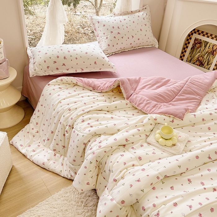91家纺网 家纺一手货源 找家纺 家贝爱 2024款糯糯棉夏被春秋被被芯夏被四件套 云中花