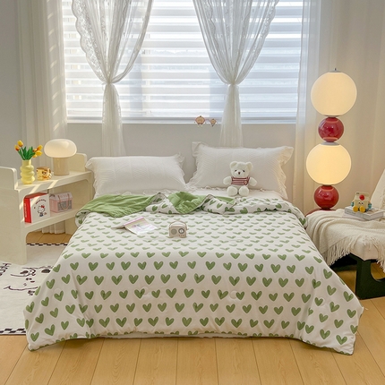 91家纺网 家纺一手货源 找家纺 梦尚舒 2025新款水洗邹邹纱印花夏被 心许绿