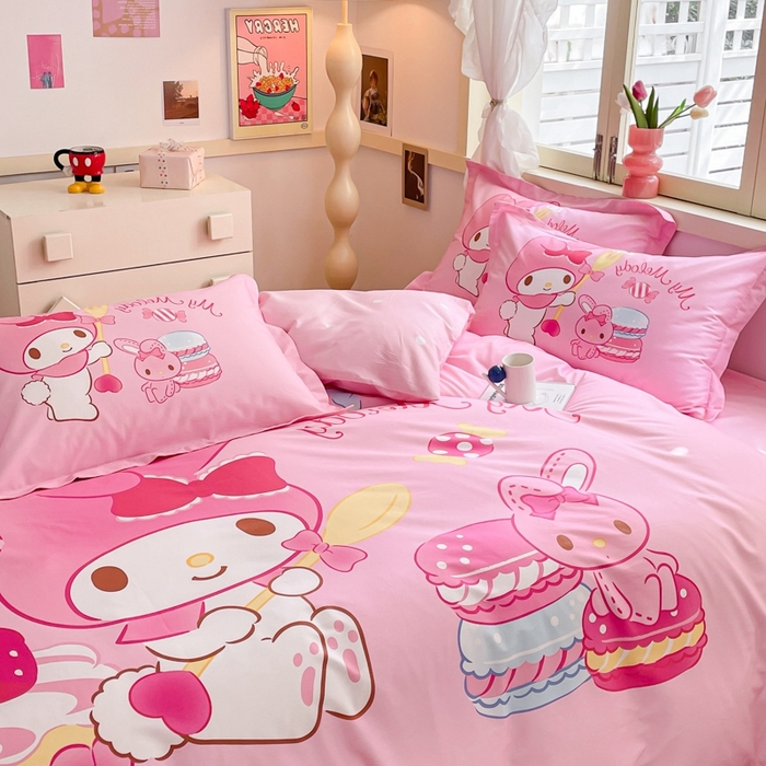 91家纺网 家纺一手货源 找家纺 孩子王（原鼎盛） 2025新款三丽鸥系列全棉活性大版印花卡通学生四件套 蛋糕美乐蒂