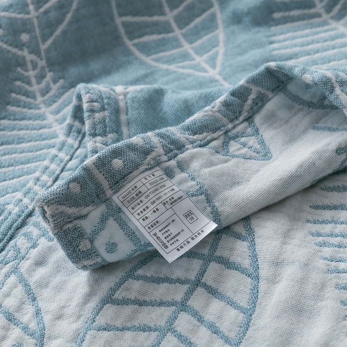 91家纺网 家纺一手货源 找家纺 朴尔家纺-毛巾被 2024新款三层水洗棉全棉纱布毛巾被 日式落叶-冰蓝
