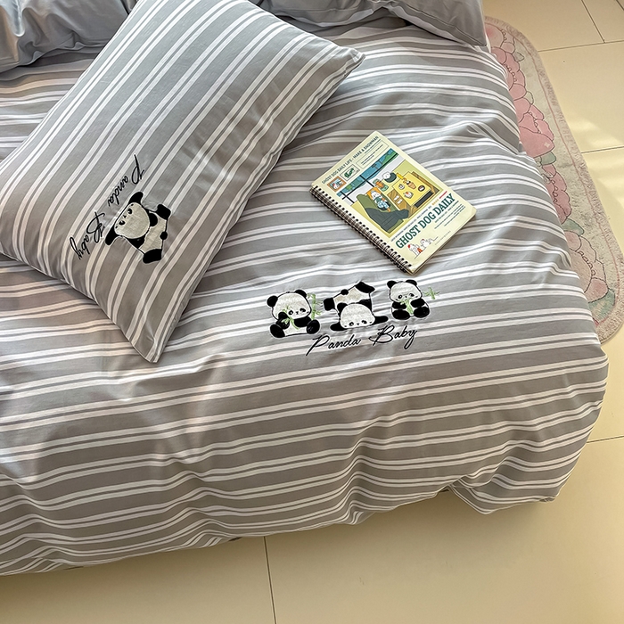 91家纺网 家纺一手货源 找家纺 2024蜜柚新品直播电商全棉13372ins博主风刺绣四件套 条纹熊猫