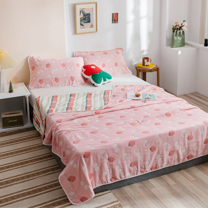 91家纺网 家纺一手货源 找家纺 2024新款六层全棉纱布毛巾被-朴尔经典款常年备货 甜甜草莓-粉