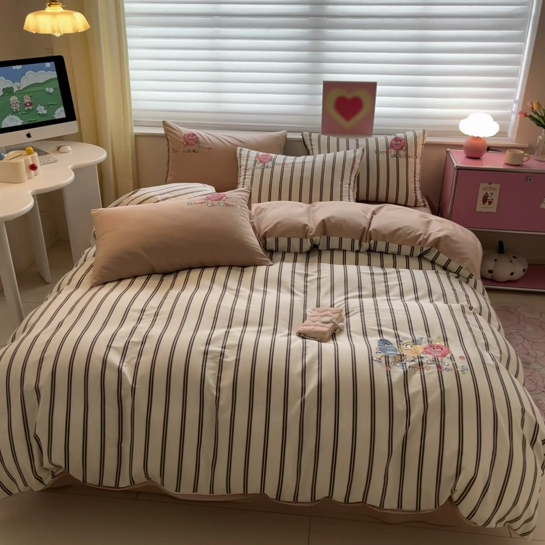 91家纺网 家纺一手货源 找家纺 2024蜜柚新品直播电商全棉13372ins博主风刺绣四件套 奇趣小怪兽