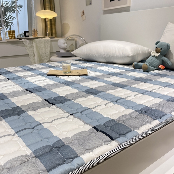 91家纺网 家纺一手货源 找家纺 （总）丽诺床垫  2022新款13070全棉印花防滑床褥