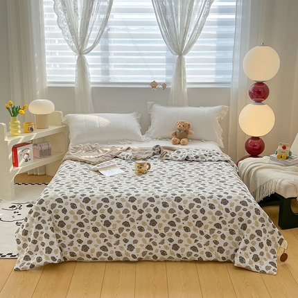 91家纺网 家纺一手货源 找家纺 梦尚舒 2025新款水洗邹邹纱印花夏被 动物乐园