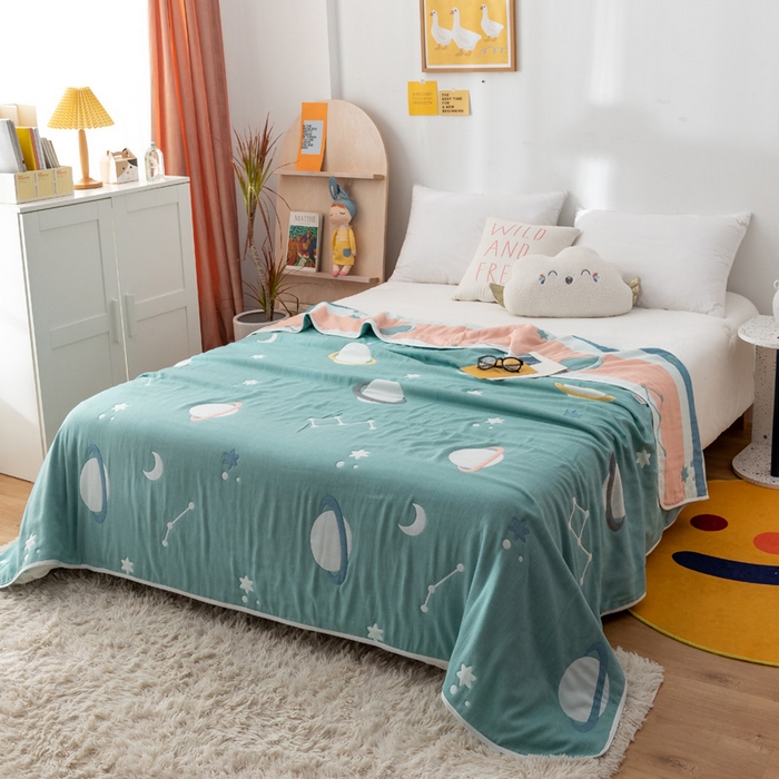 91家纺网 家纺一手货源 找家纺 朴尔家纺-毛巾被 2024新款卡漫风格全棉六层纱毛巾被 浩瀚宇宙-绿