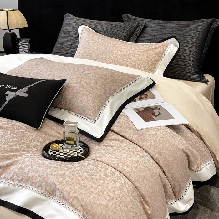 91家纺网 家纺一手货源 找家纺 2025新款50S全棉色织提花镂空轻奢款套件-爱缇菲 流年-粉