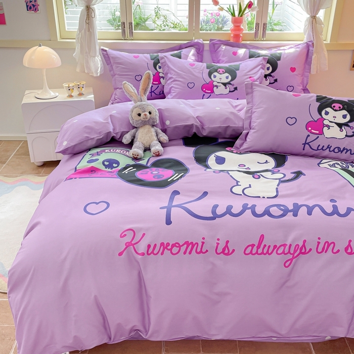 91家纺网 家纺一手货源 找家纺 孩子王（原鼎盛） 2025新款三丽鸥系列全棉活性大版印花卡通学生四件套 唱片库洛米