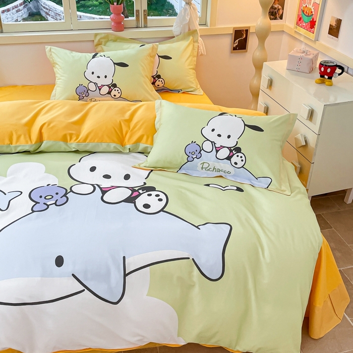 91家纺网 家纺一手货源 找家纺 孩子王（原鼎盛） 2025新款三丽鸥系列全棉活性大版印花卡通学生四件套 海洋帕恰狗