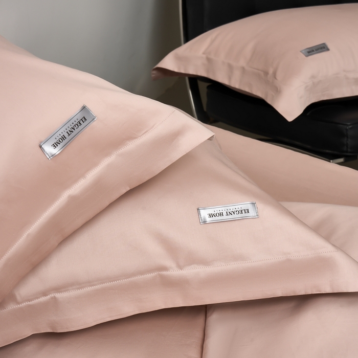 91家纺网 家纺一手货源 找家纺 秀色家纺 2025新款60支贡缎新疆长绒棉全棉纯棉三件套轻奢床品床单床笠被套床上四件套 都市-茱萸粉