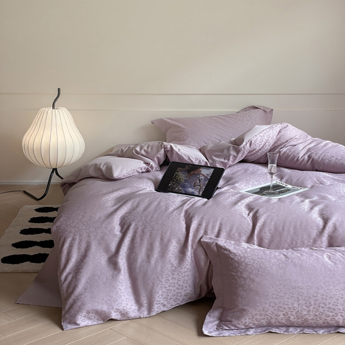 91家纺网 家纺一手货源 找家纺 涵宸 2024新款全棉大提花系列四件套 繁花之城-紫