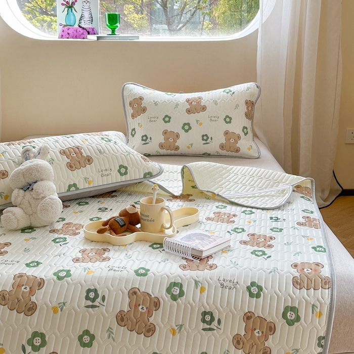 91家纺网 家纺一手货源 找家纺 慕尚家纺 2025新款ms乳胶圆网花色乳胶凉席 绿意小熊