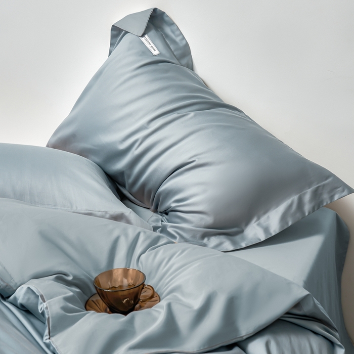 91家纺网 家纺一手货源 找家纺 秀色家纺 2025新款60支贡缎新疆长绒棉全棉纯棉三件套轻奢床品床单床笠被套床上四件套 都市-天空蓝