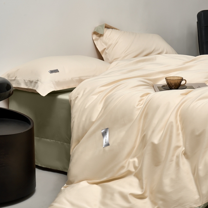 91家纺网 家纺一手货源 找家纺 秀色家纺 2025新款60支贡缎新疆长绒棉全棉纯棉三件套轻奢床品床单床笠被套床上四件套 奶昔白+莺茶绿