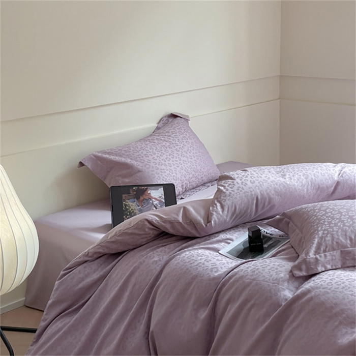 91家纺网 家纺一手货源 找家纺 涵宸 2024新款全棉大提花系列四件套 繁花之城-紫