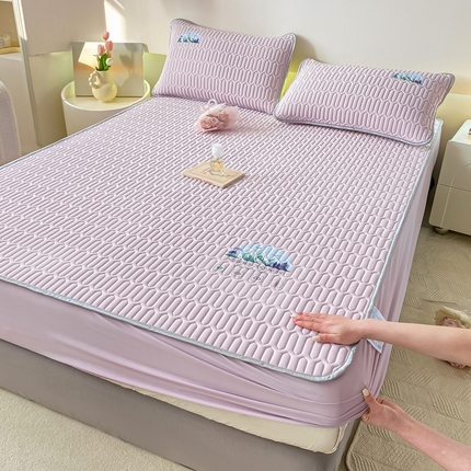 91家纺网 家纺一手货源 找家纺 康纳利 2024新款乳胶床笠烫花款乳胶凉席三件套夏被四件套乳胶席子 云紫-包边款