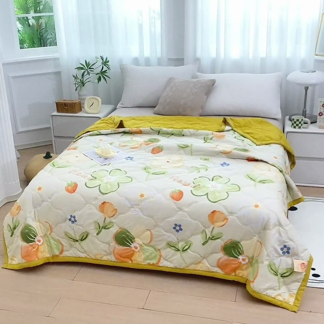 91家纺网 家纺一手货源 找家纺 爱派 2024直播爆款印花水洗棉夏被夏凉被空调被被子被芯 草莓花