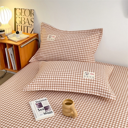 91家纺网 家纺一手货源 找家纺 （总）圣比熊 2025新款水洗棉麻单层枕套宿舍枕芯内胆套枕头套-简约格子