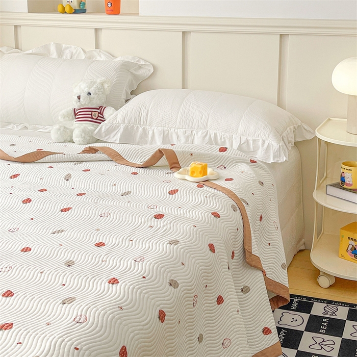 91家纺网 家纺一手货源 找家纺 OL家纺 2024新款单品天丝双面直角床盖 芝芝莓莓-米