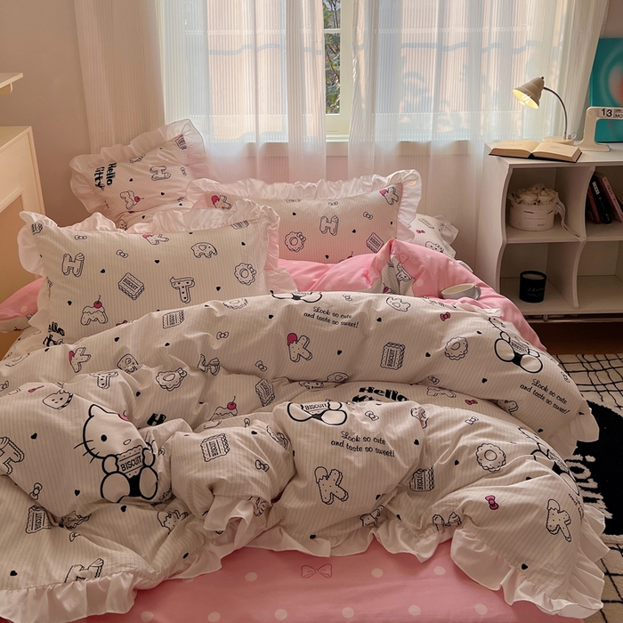 91家纺网 家纺一手货源 找家纺 三朵 2024年全棉白色花边三丽鸥系列四件套 花边-字母KT