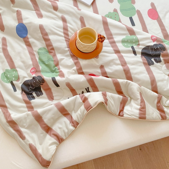 91家纺网 家纺一手货源 找家纺 澳萝拉 2024新款A类针织印花夏被 大象森林