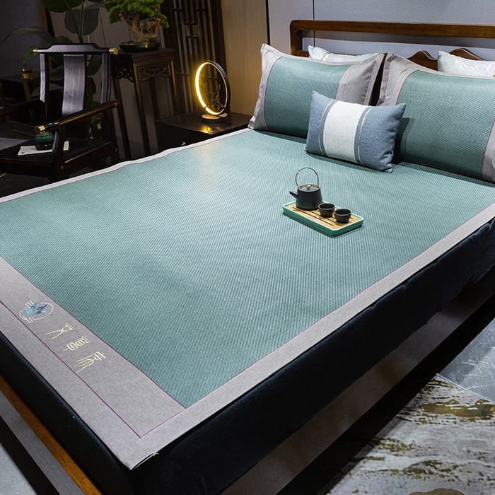 91家纺网 家纺一手货源 找家纺 青雅席业 2025新款艾草绣花工艺养生席 艾草-水绿