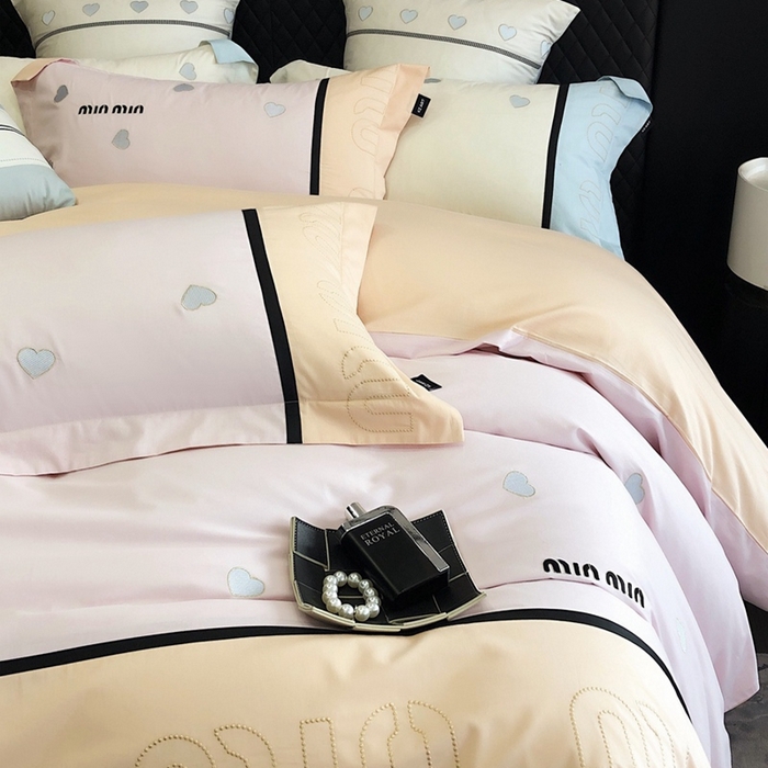 91家纺网 家纺一手货源 找家纺 卡姿家纺 2024春夏轻奢刺绣— 迪丽雅 迪丽雅微微紫