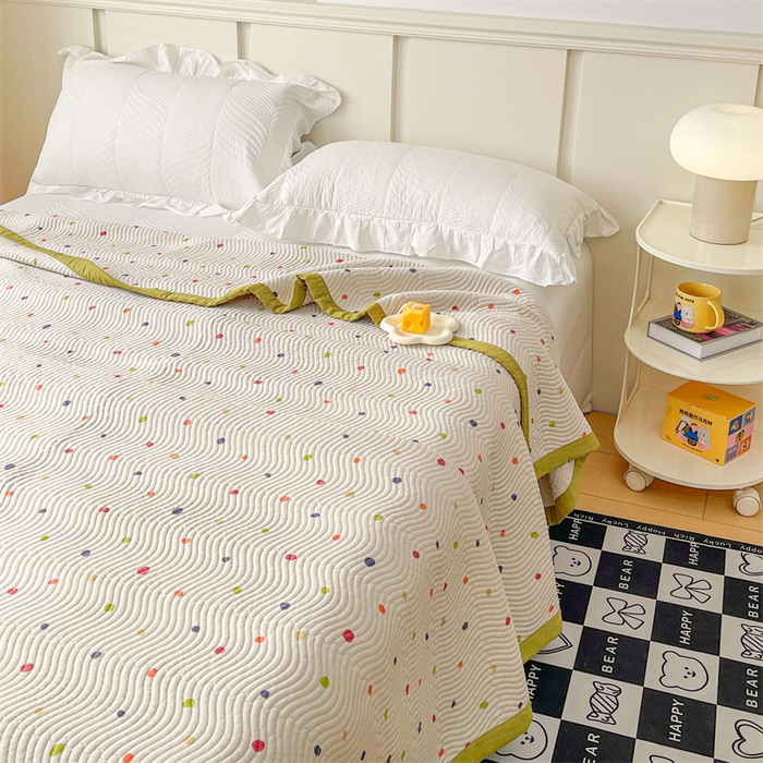 91家纺网 家纺一手货源 找家纺 OL家纺 2024新款单品天丝双面直角床盖 初遇