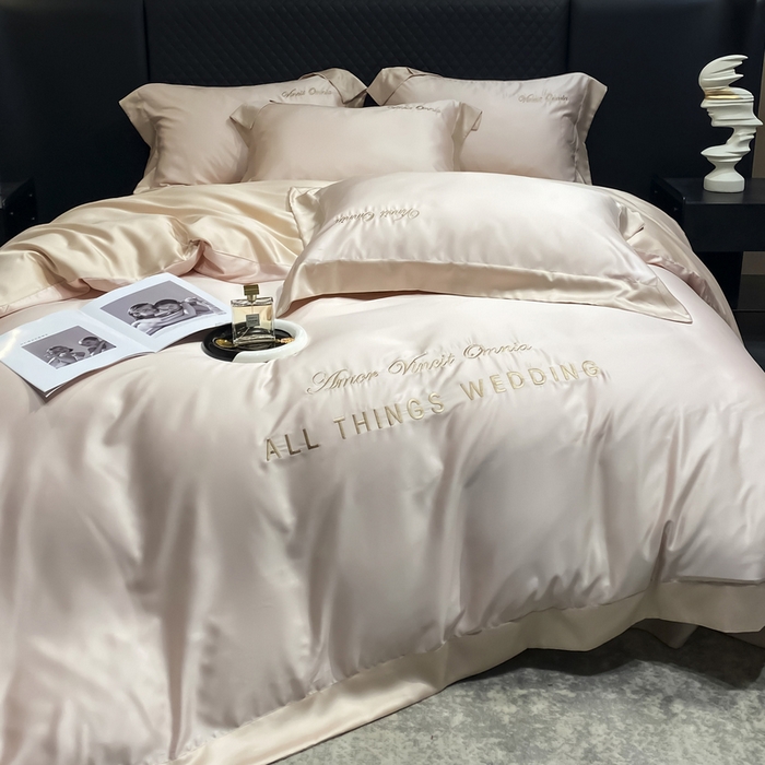 91家纺网 家纺一手货源 找家纺 优悦生活馆 2024新款永恒款冰丝刺绣四件套-风格二 永恒-裸粉