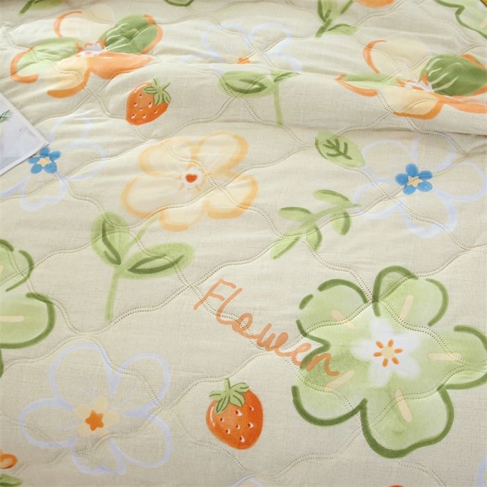 91家纺网 家纺一手货源 找家纺 爱派 2024直播爆款印花水洗棉夏被夏凉被空调被被子被芯 草莓花