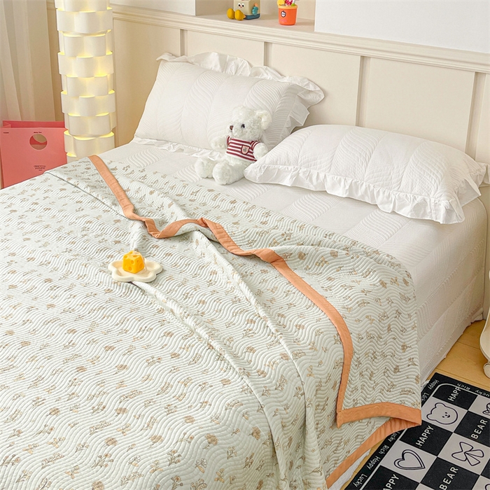 91家纺网 家纺一手货源 找家纺 OL家纺 2024新款单品天丝双面直角床盖 南汐-浅蓝