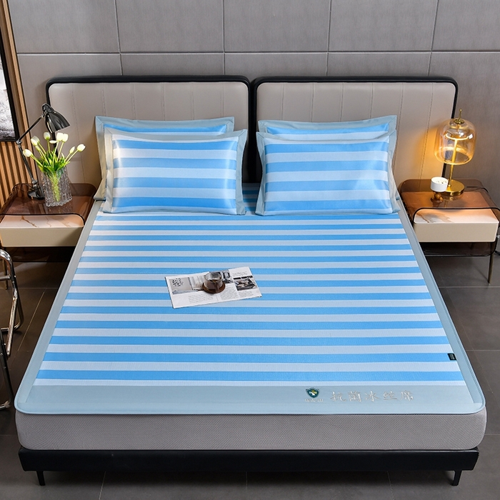 91家纺网 家纺一手货源 找家纺 简一 2024新款A类经典条纹抗菌冰丝席-床笠款 钴蓝床笠款