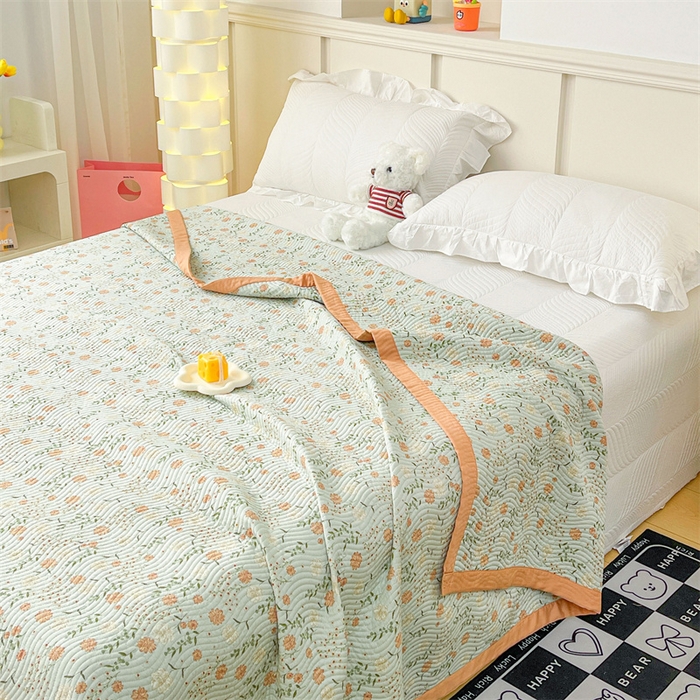 91家纺网 家纺一手货源 找家纺 OL家纺 2024新款单品天丝双面直角床盖 简兮-绿