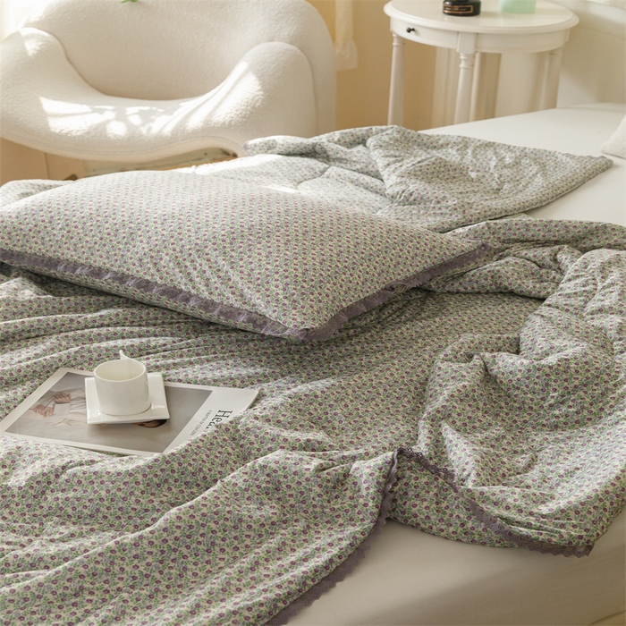 91家纺网 家纺一手货源 找家纺 有货2024新款氨纶凉感丝印花夏被空调被 紫韵