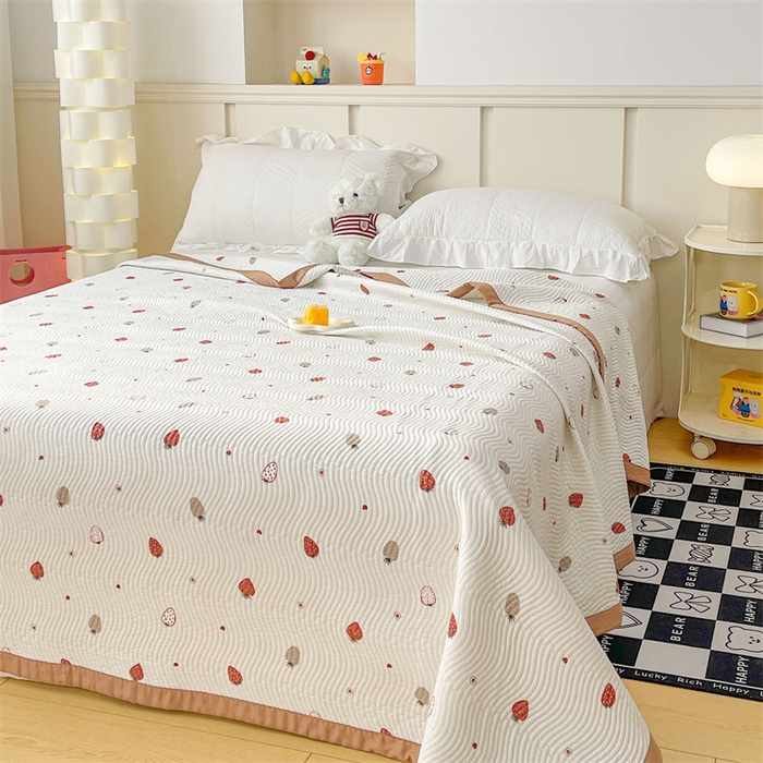 91家纺网 家纺一手货源 找家纺 OL家纺 2024新款单品天丝双面直角床盖 芝芝莓莓-米