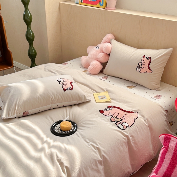 91家纺网 家纺一手货源 找家纺 柚子YOUTH 2024新款40支全棉水洗棉印+绣跑量款四件套 恐龙