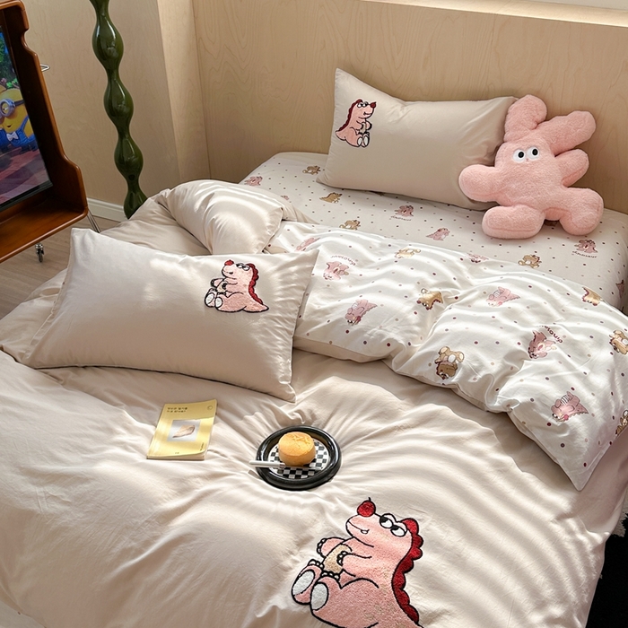 91家纺网 家纺一手货源 找家纺 柚子YOUTH 2024新款40支全棉水洗棉印+绣跑量款四件套 恐龙